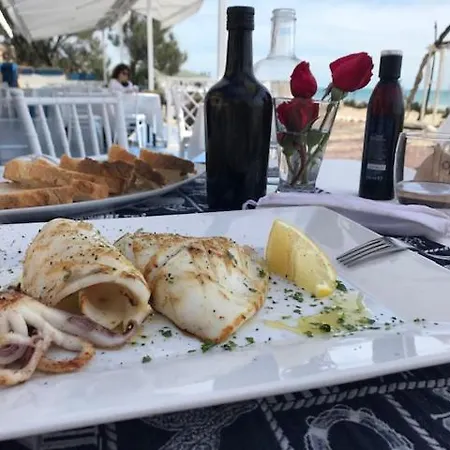 Mit Direktem Meerzugang Торваяника